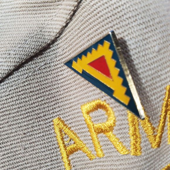 United States Army Veteran Tan Beige Baseball Trucker Cap Hat With 2 Pins Hook N - Picture 3 of 9